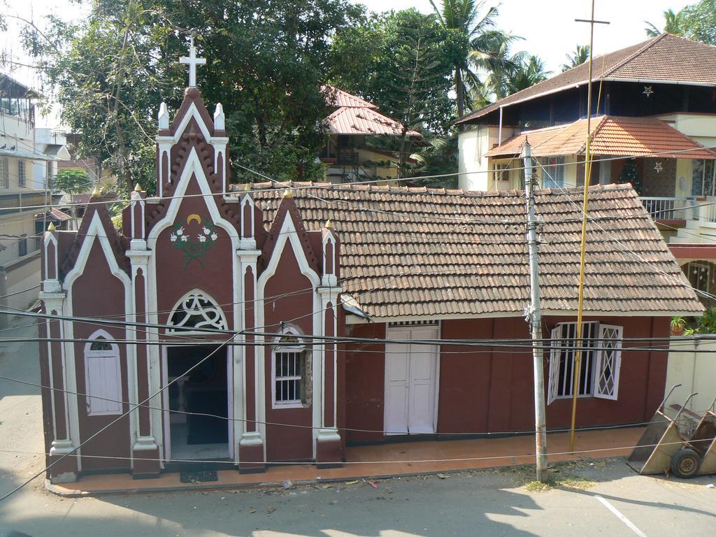 Aroma Home Stay Kochi Exterior foto