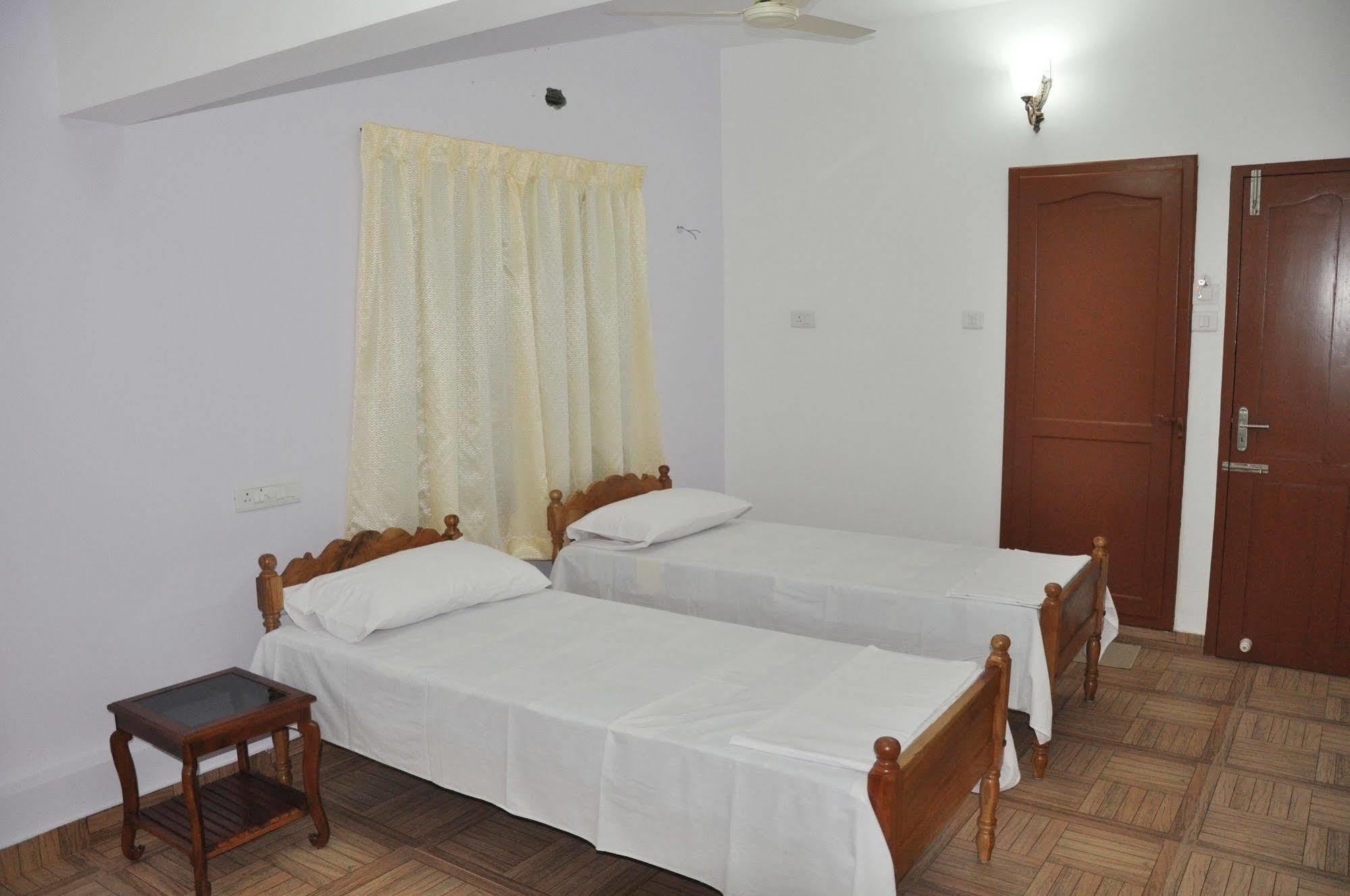 Aroma Home Stay Kochi Exterior foto